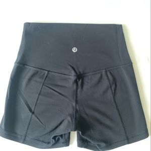 Lululemon align short